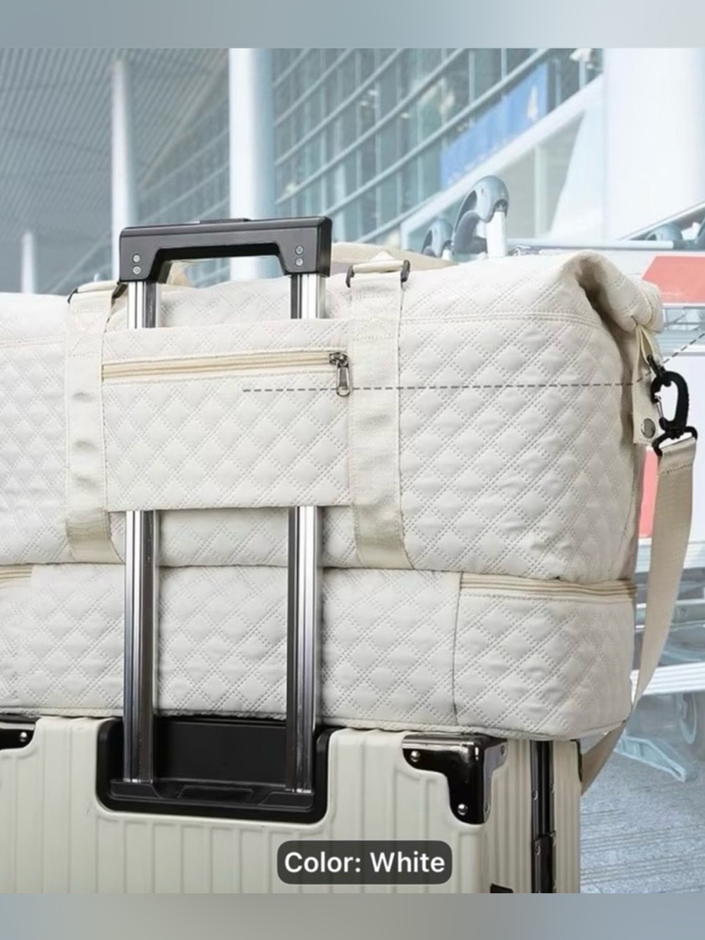 Weekender/gym bag NIP Red
Quilted 2 piece set airline compliant. - Picture 4 of 9